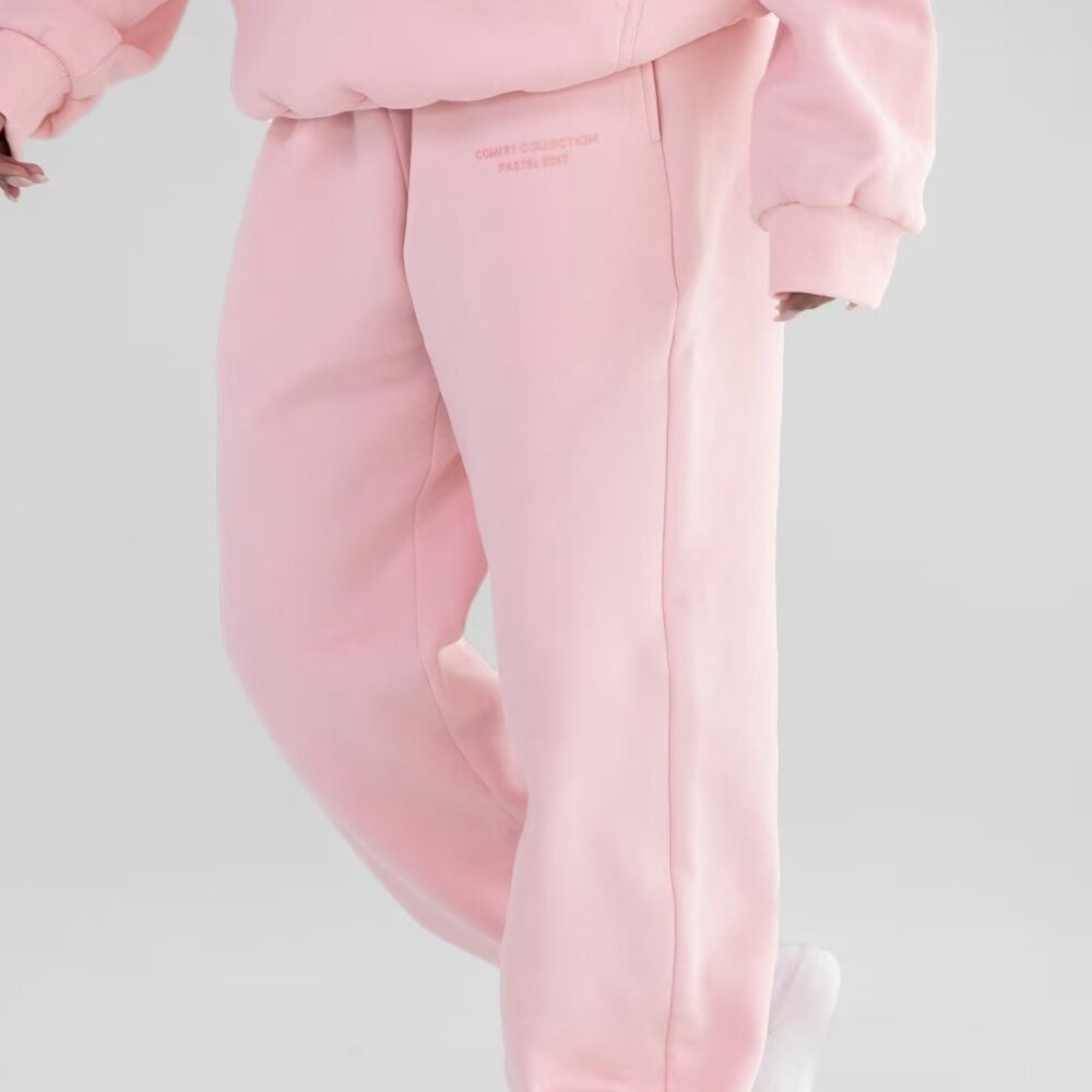 Comfrt Pastel Sweatpants